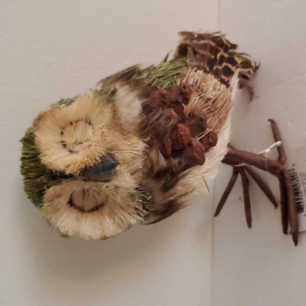 Fall Feathered Straw Animal Owl 8"